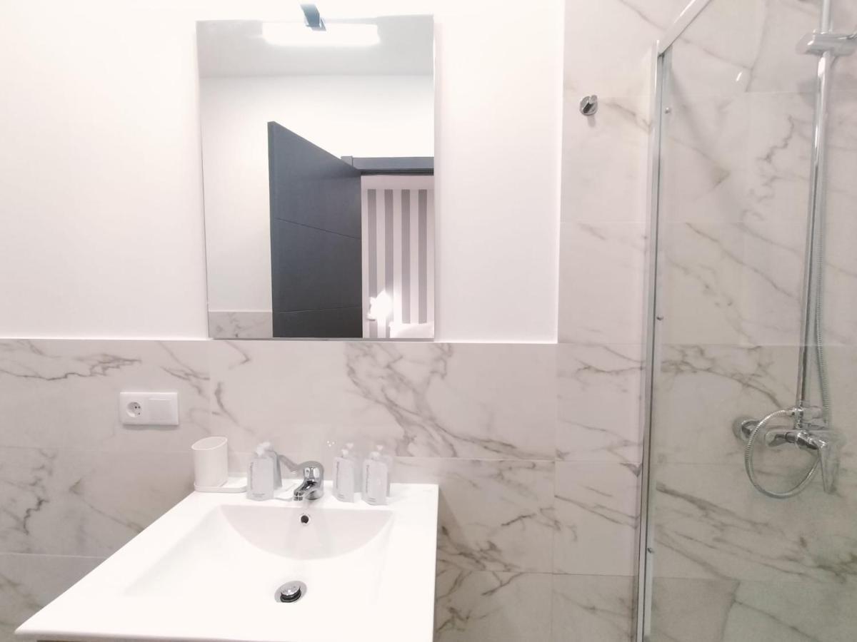 Apartamentos Margarita By Gaiarooms Salamanca Bagian luar foto