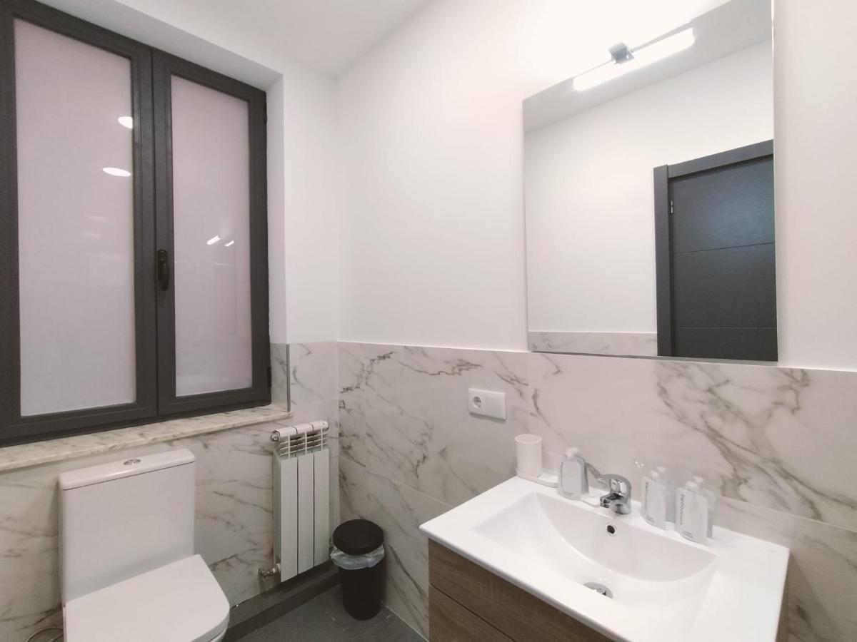 Apartamentos Margarita By Gaiarooms Salamanca Bagian luar foto